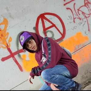 Meet your Posher, Cameron